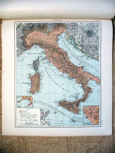 Universal-Atlas, Dr. A. Berg (ca. 1906)
33. Italië / Italy