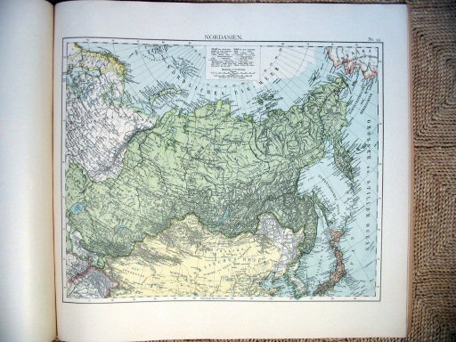 Universal-Atlas, Dr. A. Berg (ca. 1906)
43. Noord-Azië / North Asia
