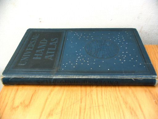 Universal-Hand-Atlas, Dr. A. Berg (ca. 1906)
Band / Binding