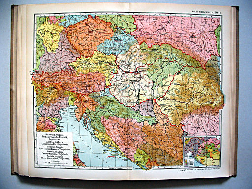 Atlas Hierarchicus 1929
10. Österreich, Ungarn, Čechoslovakische Republik, Jugoslavien
Oostenrijk-Hongarije / Austria-Hungary