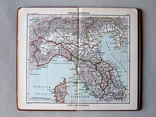 Perthes' Atlas antiquus (ca. 1908)
13. Italia superior