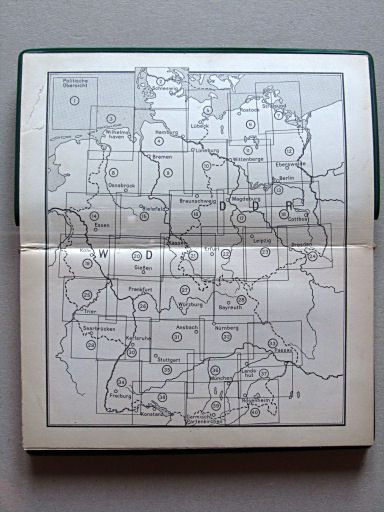 Die beiden deutschen Staaten, 1961
Schutblad voorin / Front endpaper