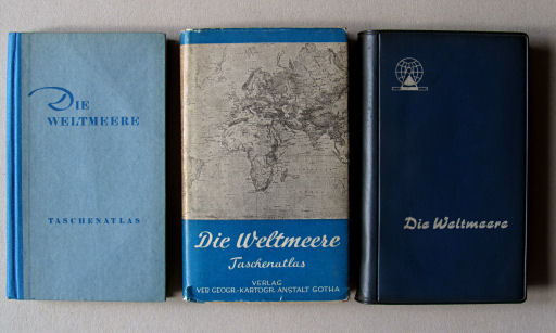 Haack (Perthes) Die Weltmeere, 15e druk
Voorkant banden (1954, 1954, 1962)