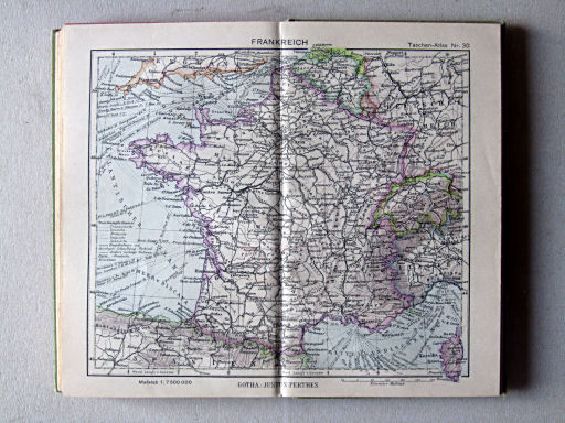 Perthes Taschenatlas der ganzen Welt (1940)
30. Frankreich