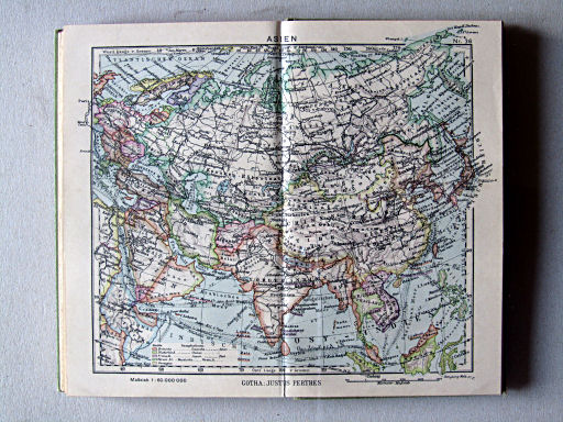 Perthes Taschenatlas der ganzen Welt (1940)
36. Asien