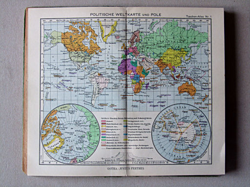 Perthes Taschenatlas der ganzen Welt (1942)
1. Politische Weltkarte und Pole