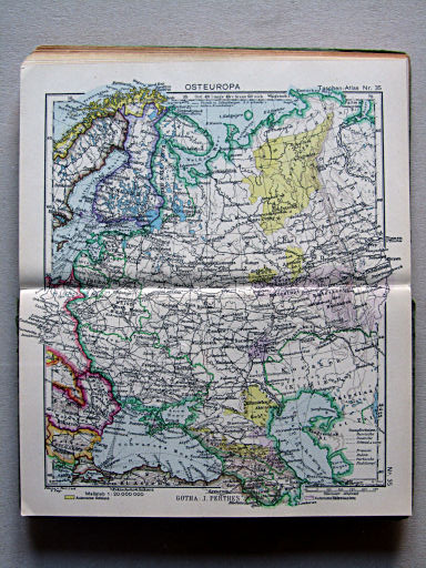 Perthes Taschenatlas der ganzen Welt (1942)
35. Osteuropa