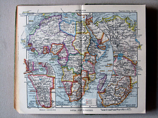 Perthes Taschenatlas der ganzen Welt (1942)
40. Afrika