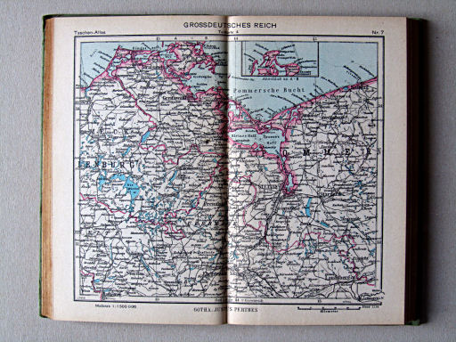 Perthes Taschenatlas der ganzen Welt (1944)
7. Grossdeutsches Reich, Teilkarte 4