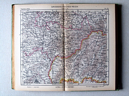 Perthes Taschenatlas der ganzen Welt (1944)
25. Grossdeutsches Reich, Teilkarte 22