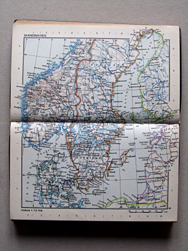 Die Erde Taschenatlas (1958)
9. Skandinavien