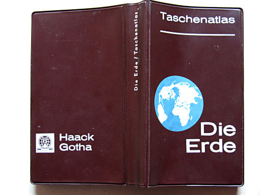 Taschenatlas Die Erde (1967)
Band / Binding