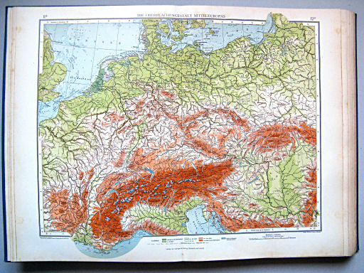 Andrees Handatlas 1937
11a.12a. Die Oberflächengestalt Mitteleuropas