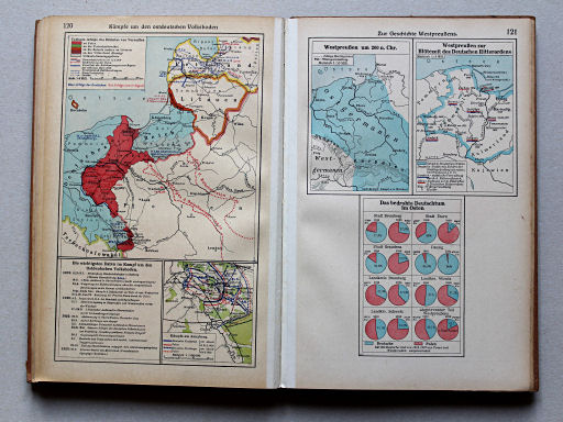 Putzgers Historischer Schul-Atlas, Große Ausgabe, 1942 (60.)
120. Kämpfe um den ostdeutschen Volksboden
121. Zur Geschichte Westpreußens